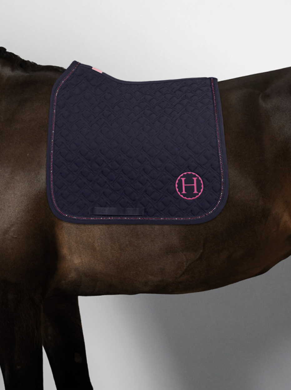 tapis-harcour-dressage-octobre-rose-navy-1