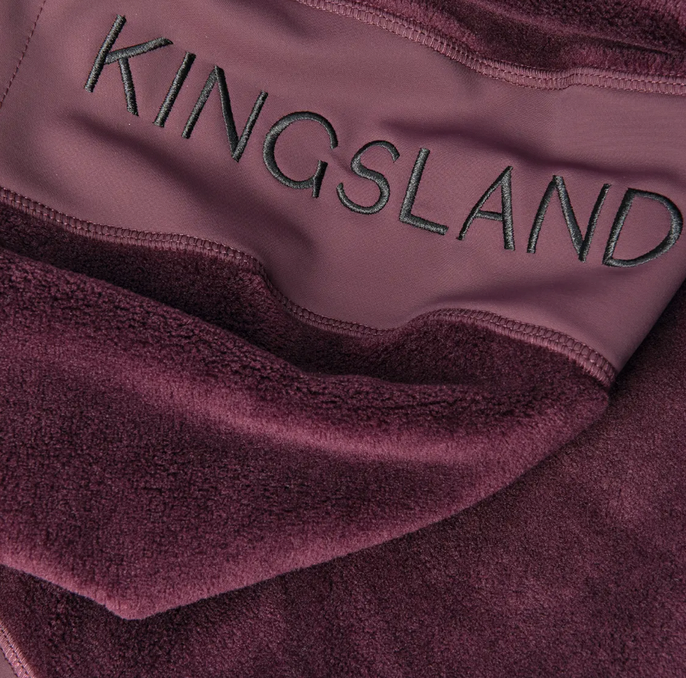 kingsland-coral-fleece-winetasting-4