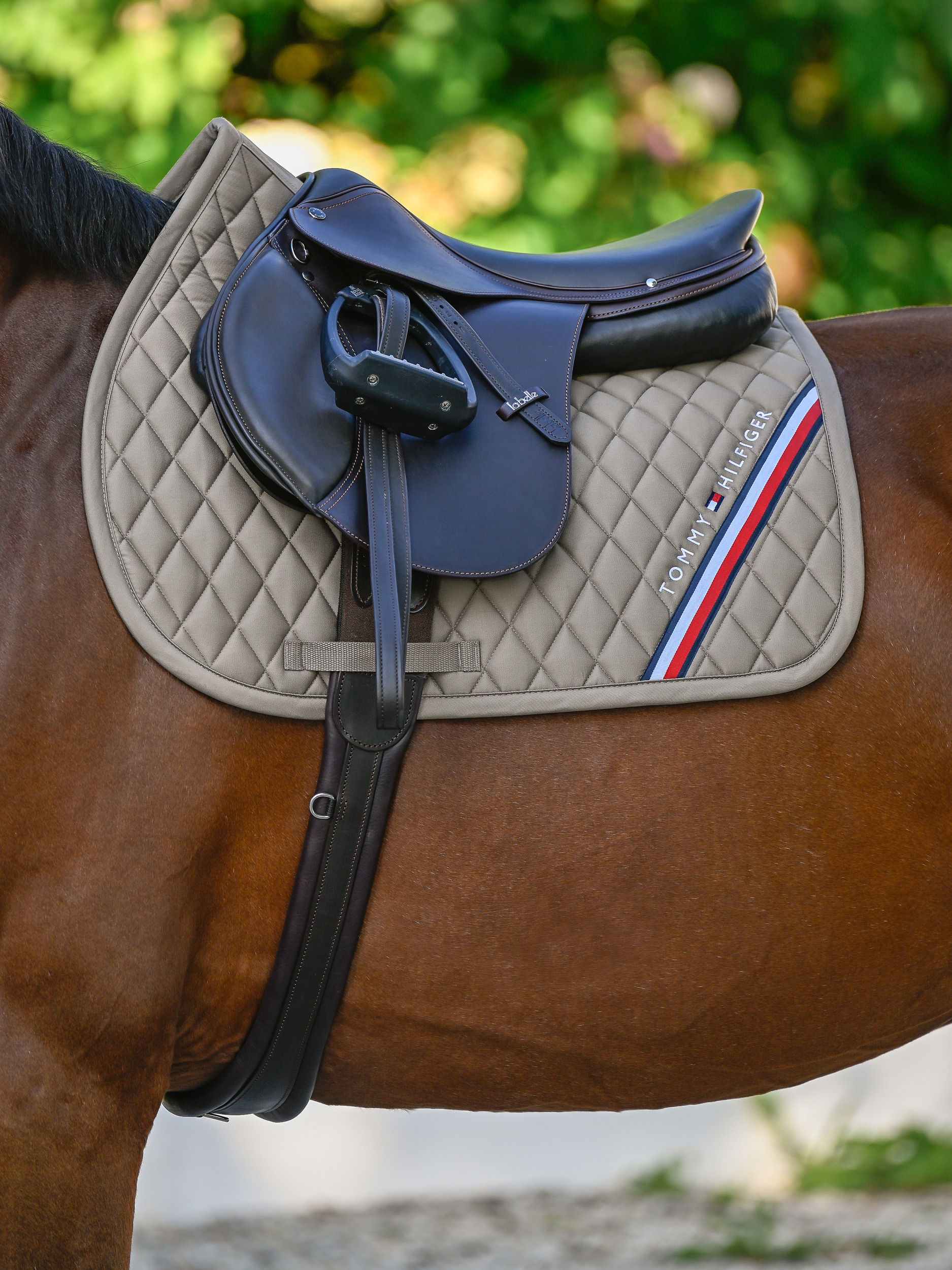 tapis-de-selle-tommy-hilfiger-stanford-beige (2)
