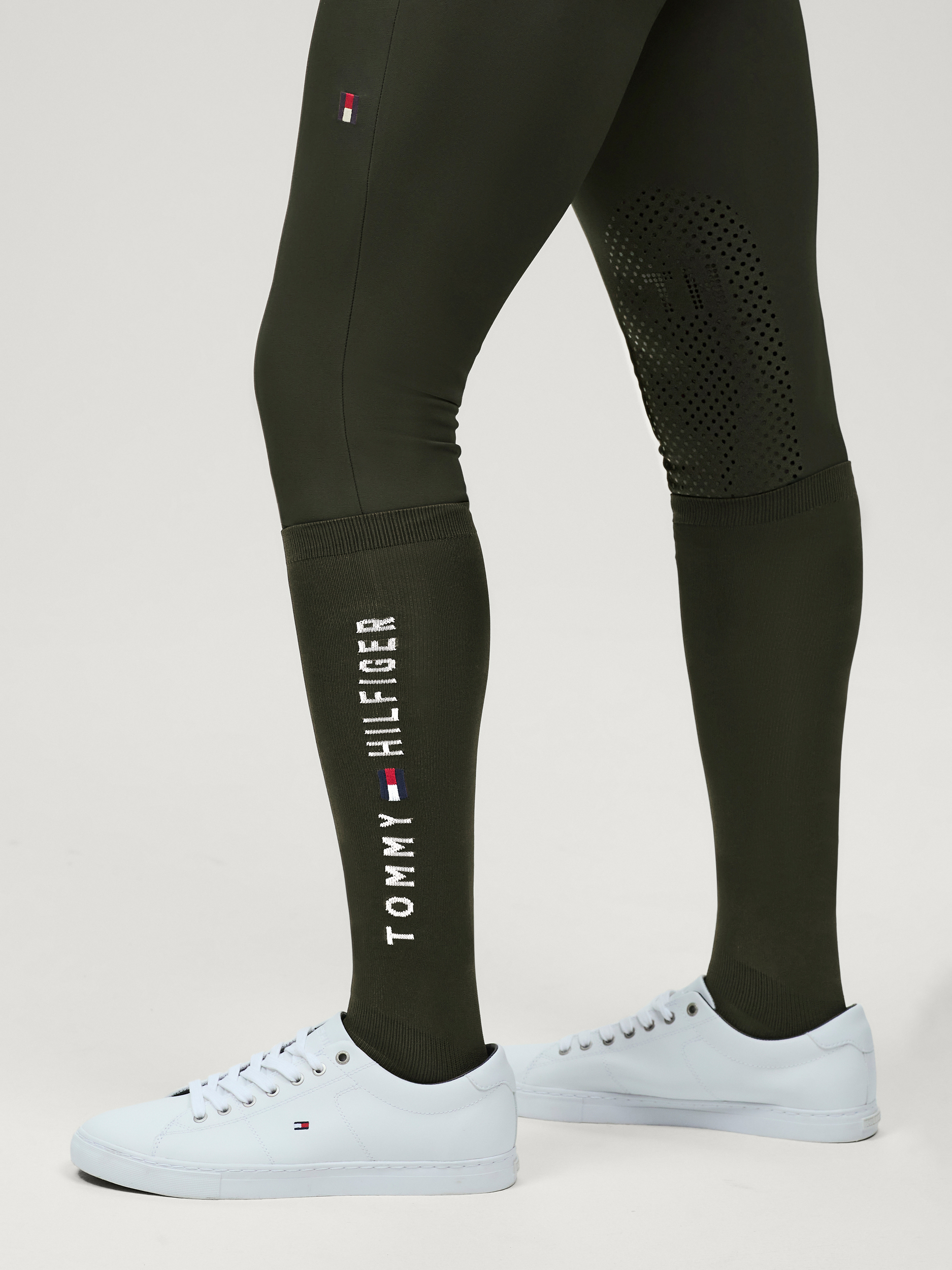 TH16USOC073-064-chaussettes-equitation-tommy-hiliger-vert-clifton (3)