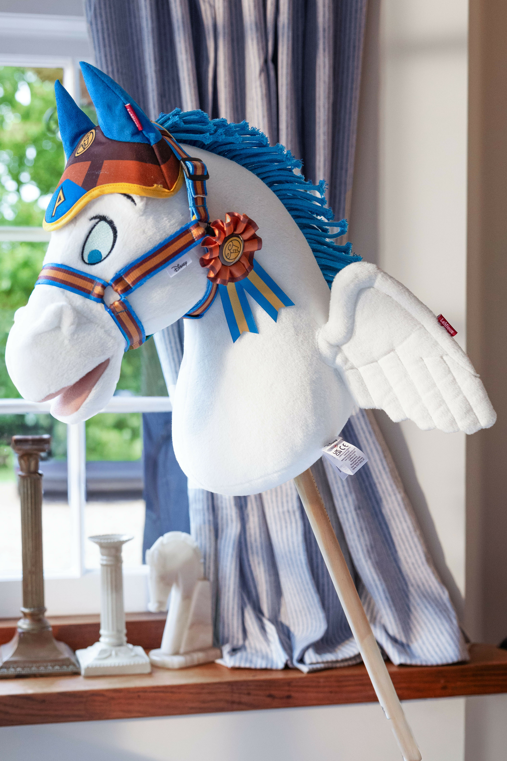 hobby-horse-cheval-baton-disney-lemieux-pegase (2)