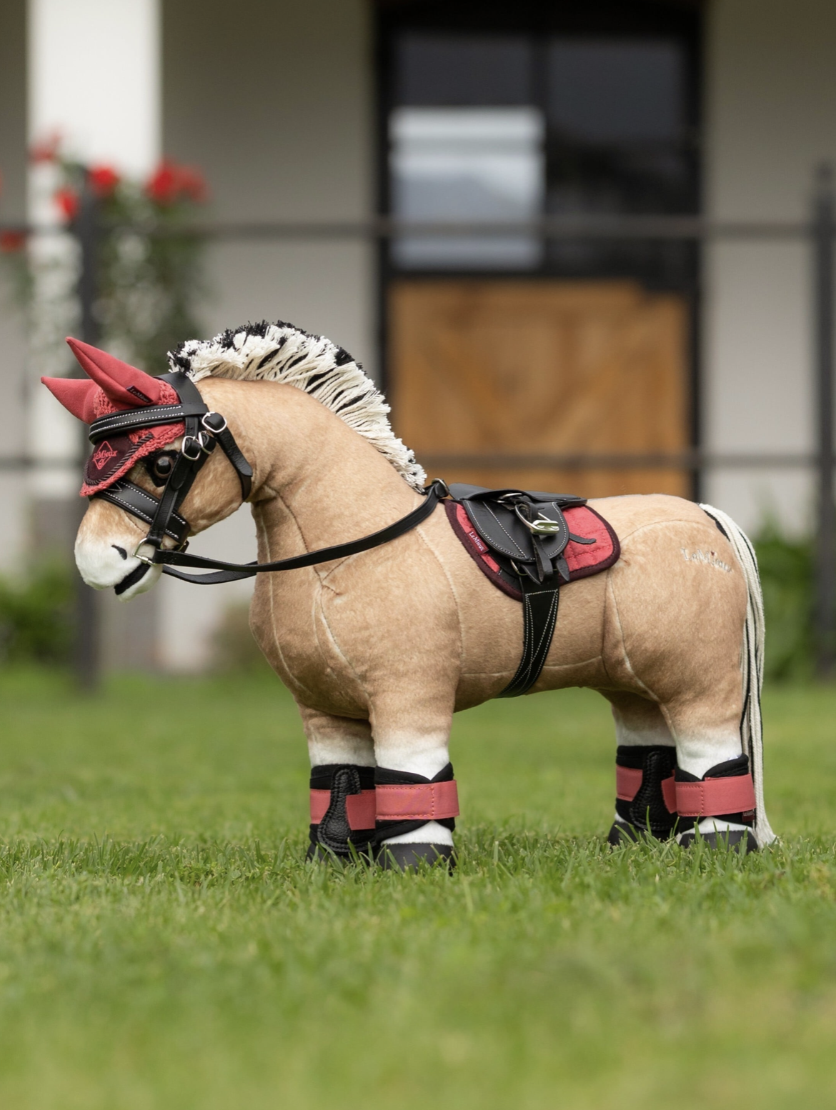 bonnet-toy-pony-cranberry-1