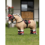 bonnet-toy-pony-cranberry-1