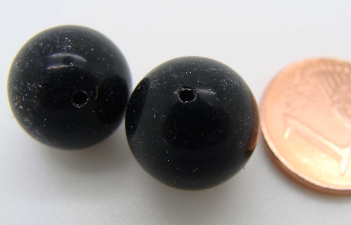 perle pierre noire demi-perce 12mm 11