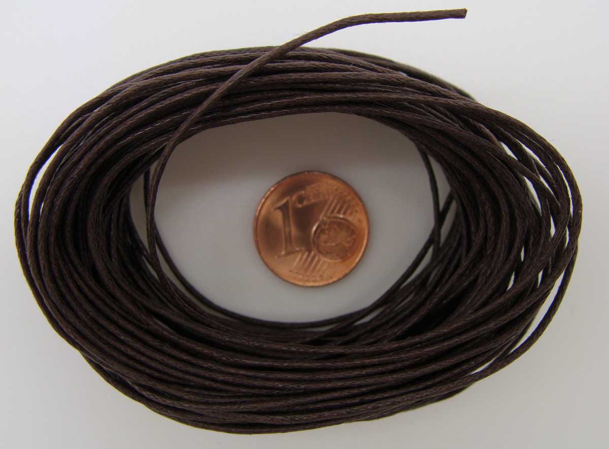 fil coton cire 1mm marron fonce echeveau 10m