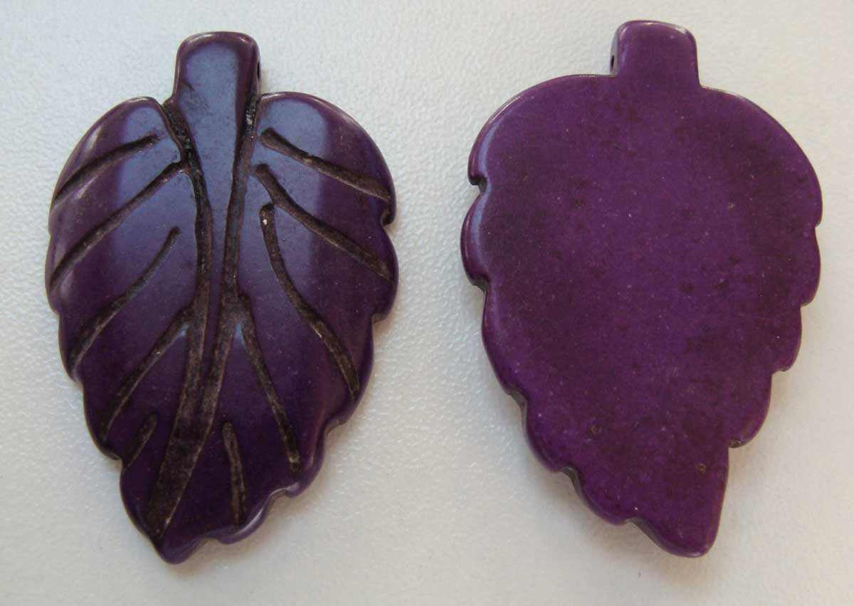 pendentif violet feuille pierre pier51