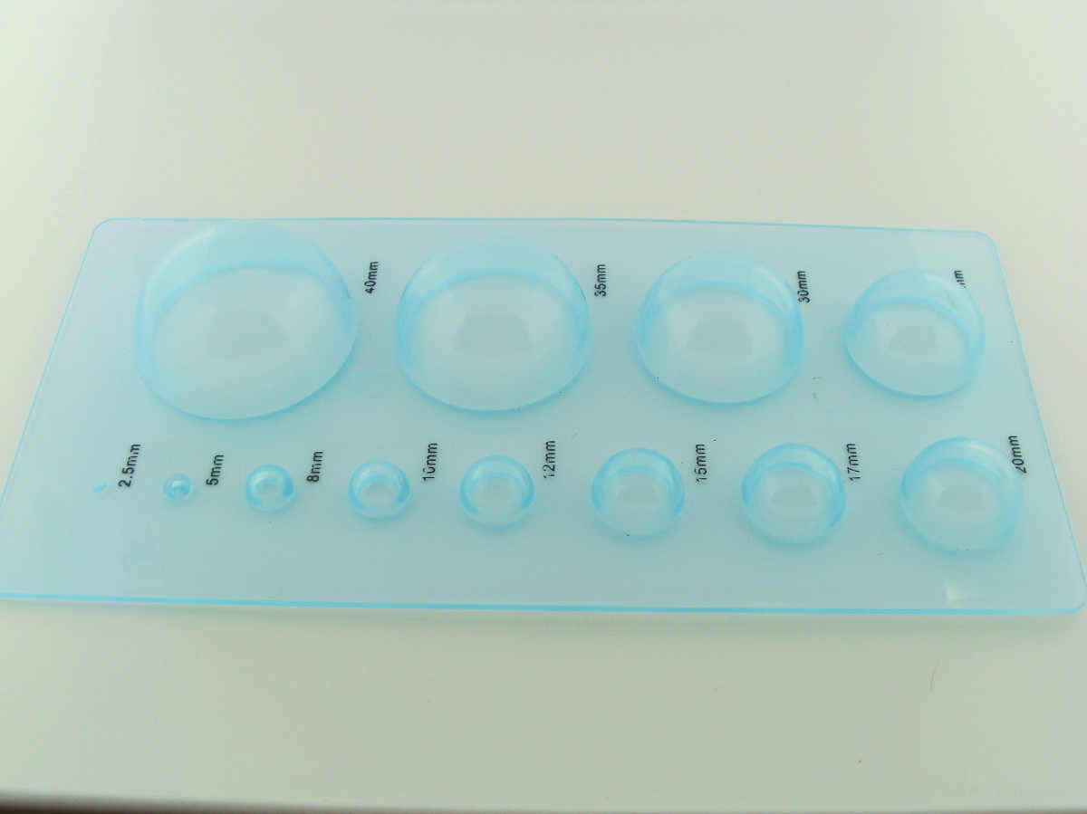 Plaque 12 dômes plastique bleu 2,5 à 40mm pour Quilling par 1 pc