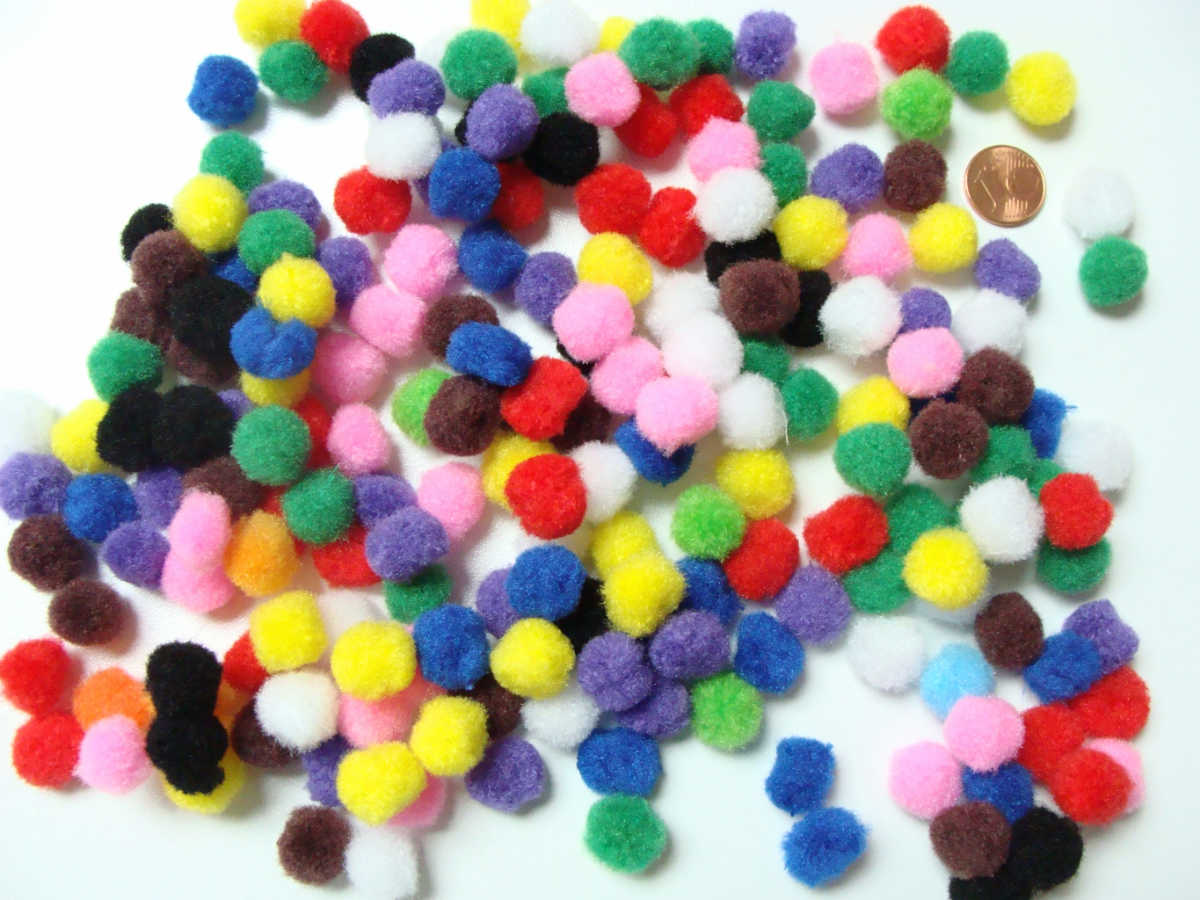 pompon polyester rond 12mm mix