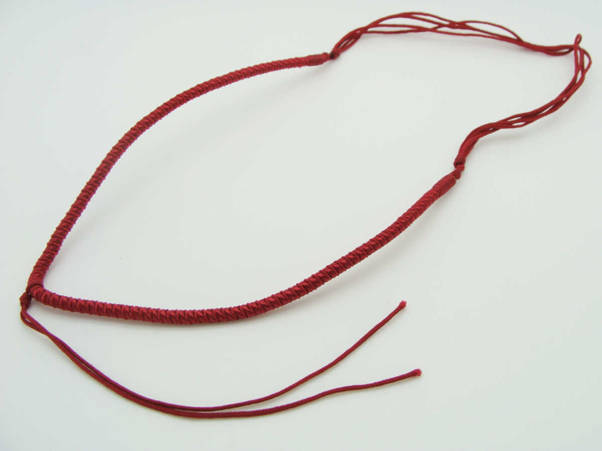 collier noeud coulissant nylon tresse rouge fonce