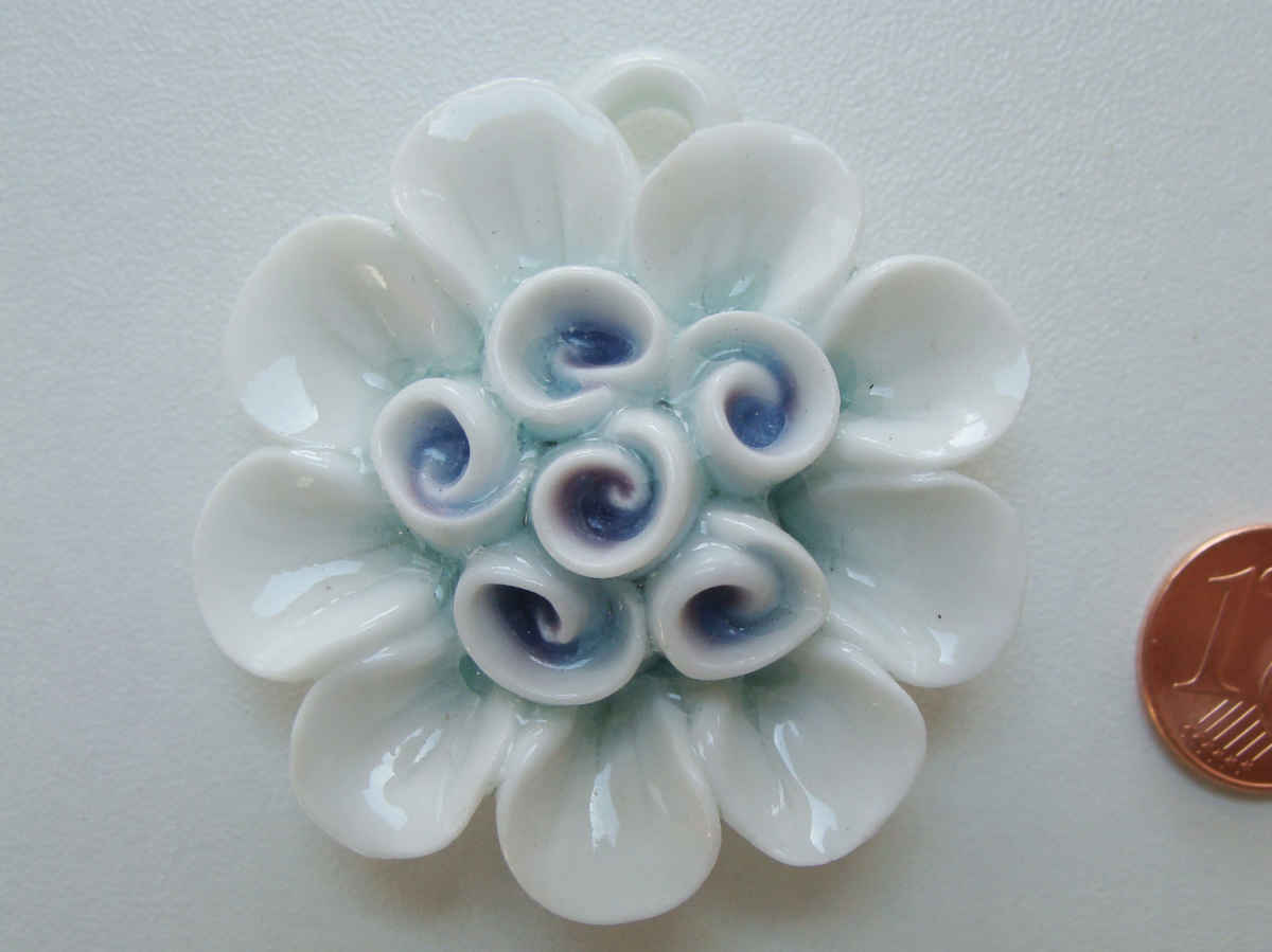 pendentif porcelaine fleur pend-por-04