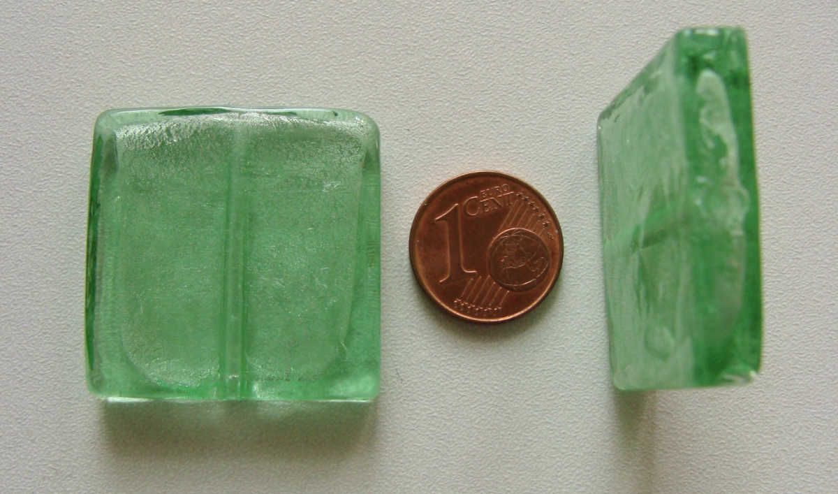 perle carre 30mm murano vert