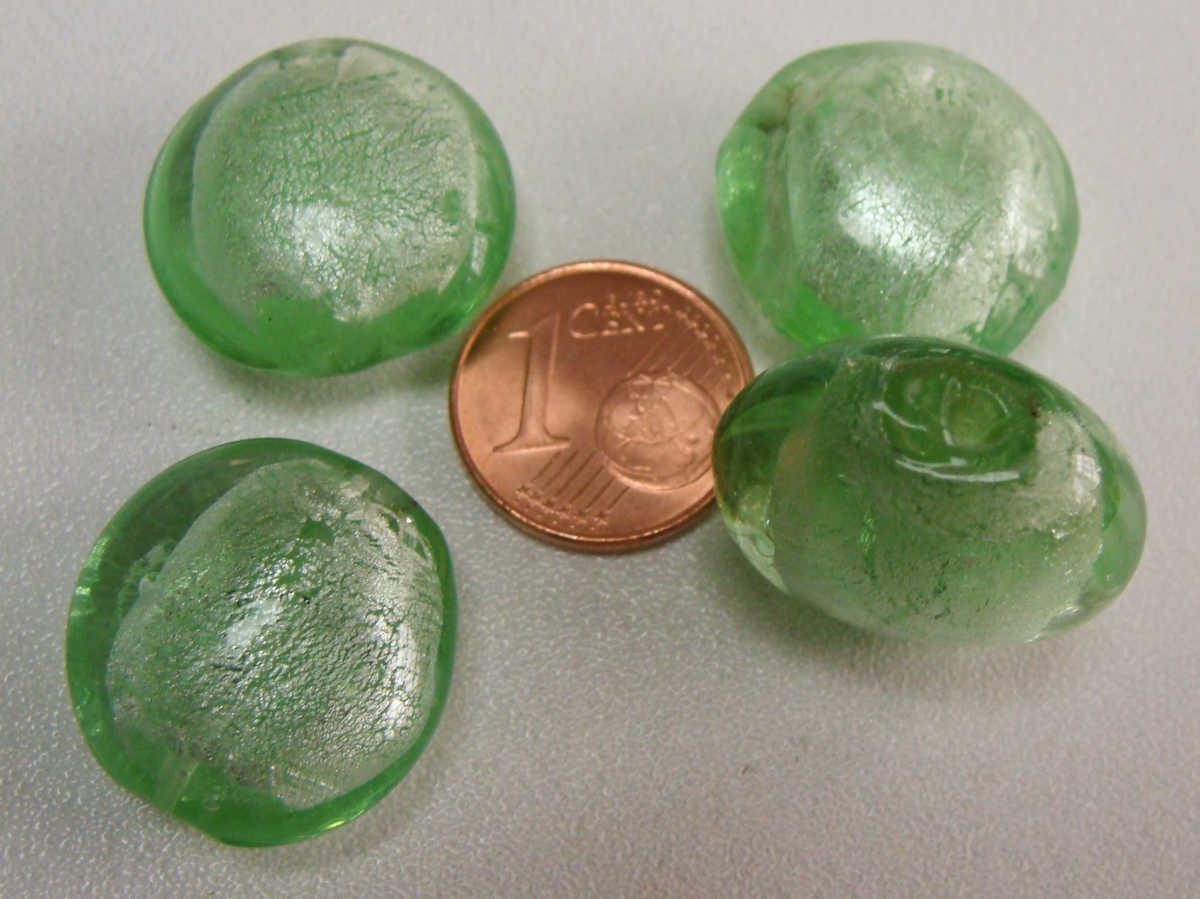 perle galet 20mm murano vert