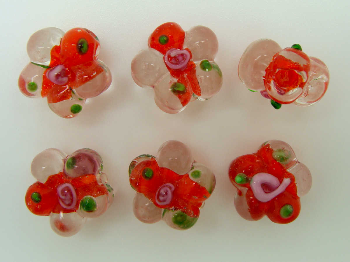 perle fleur verre lampwork rouge