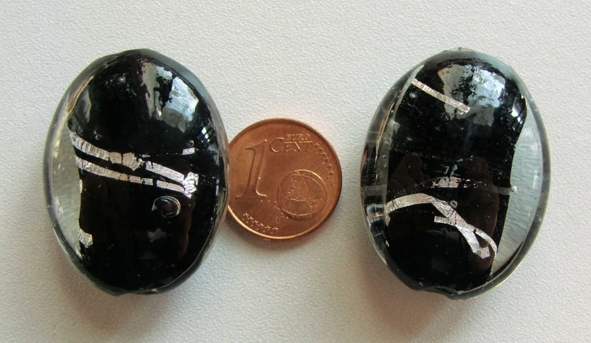 perle ovale 30mm noir ruban arg verre