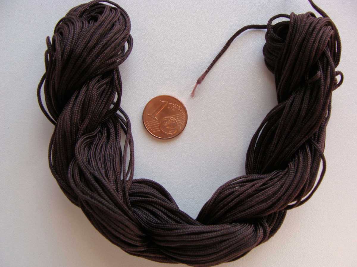 fil nylon 1mm marron fonce echeveau