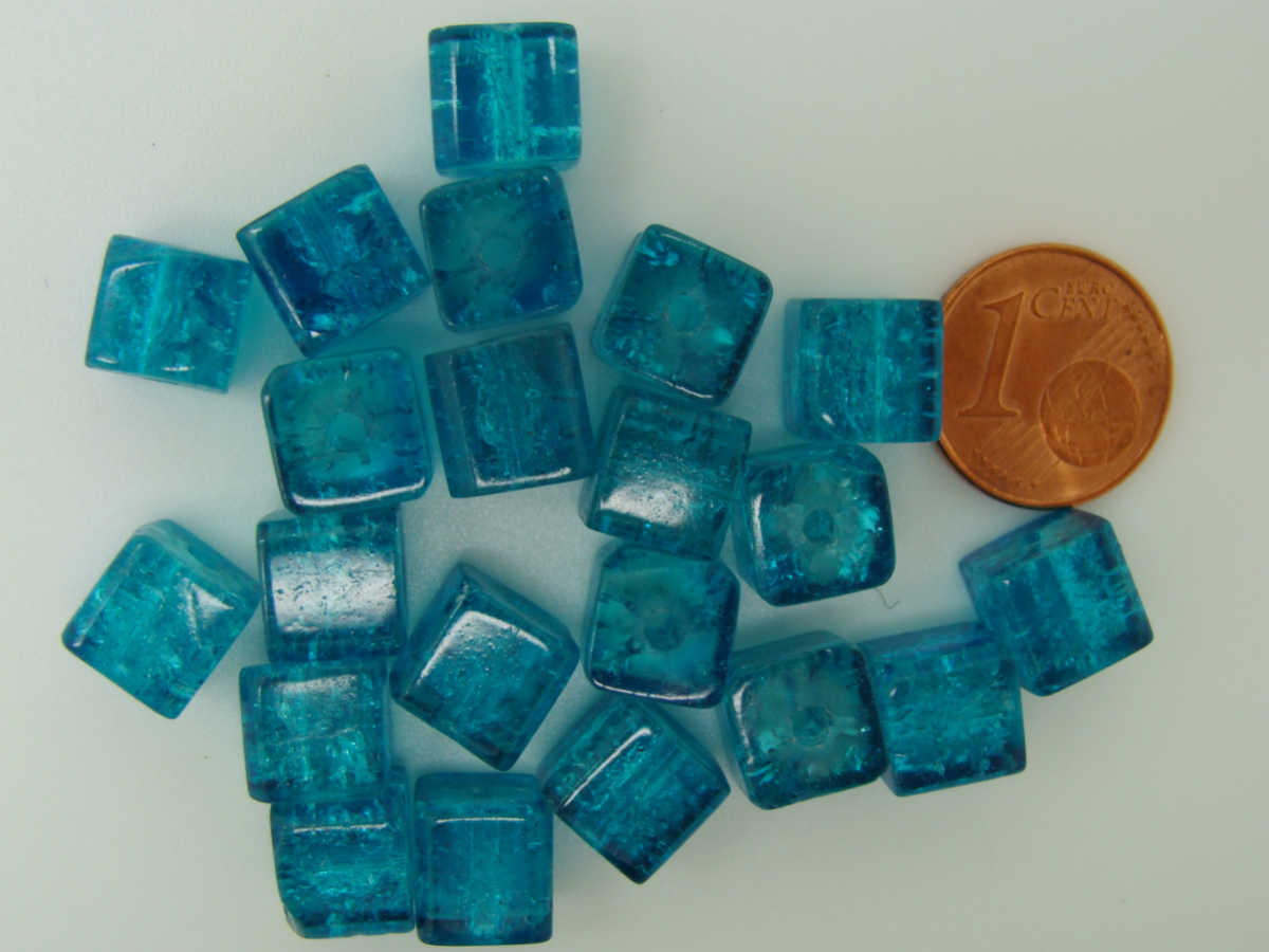 perle verre craquele cube 8mm bleu