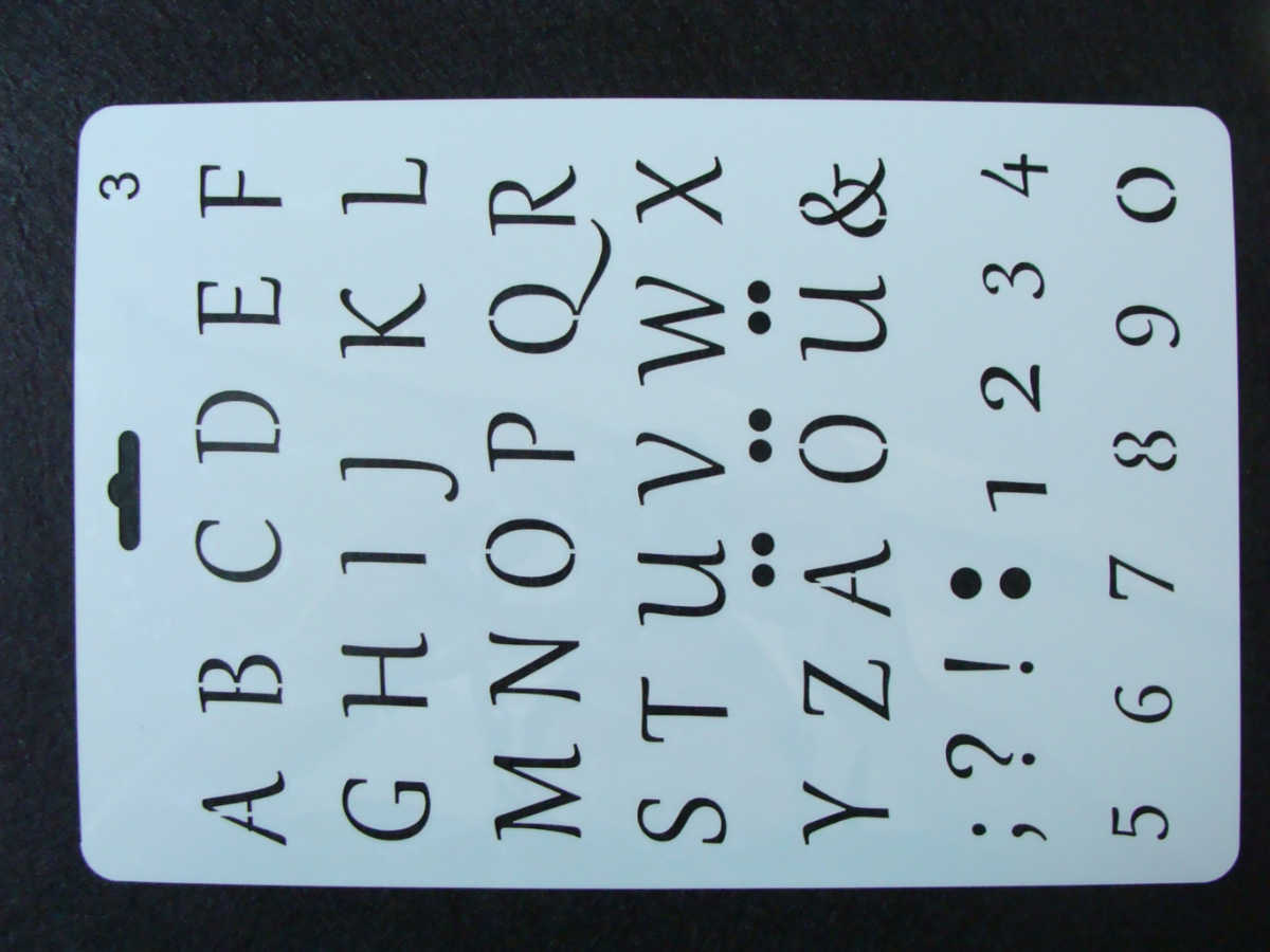 pochoir alphabet lettre majuscule mod3