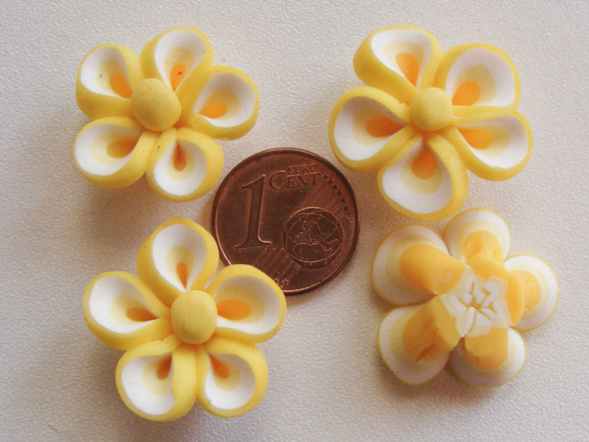 perle fleur jaune pate polymere