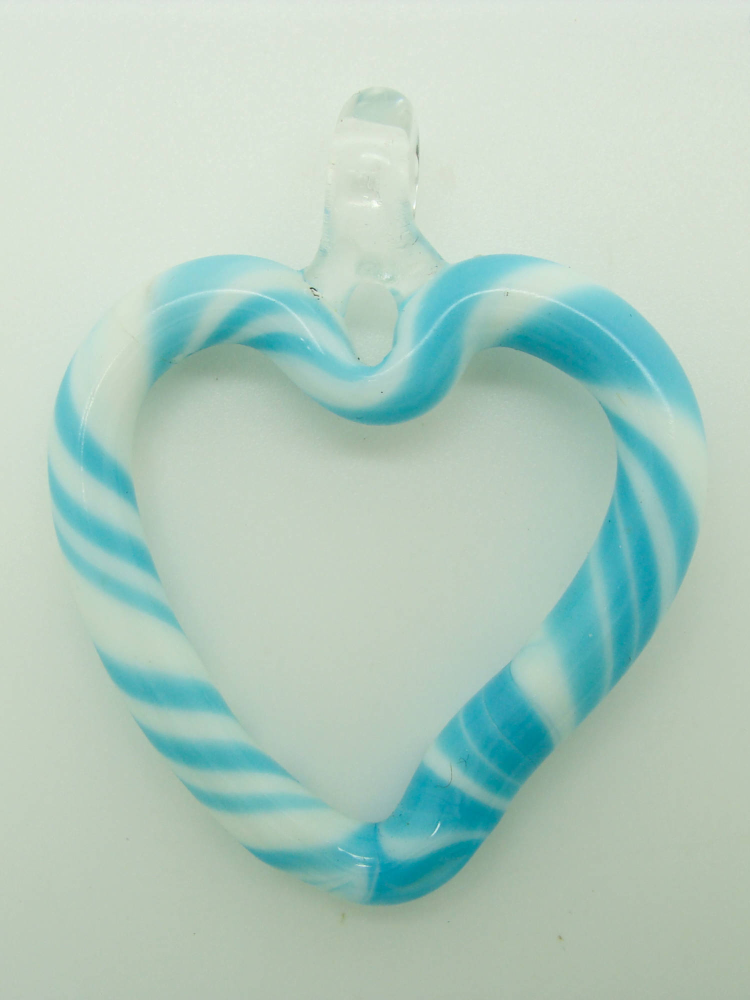 pendentif coeur creux bleu blanc 53mm Pend-174
