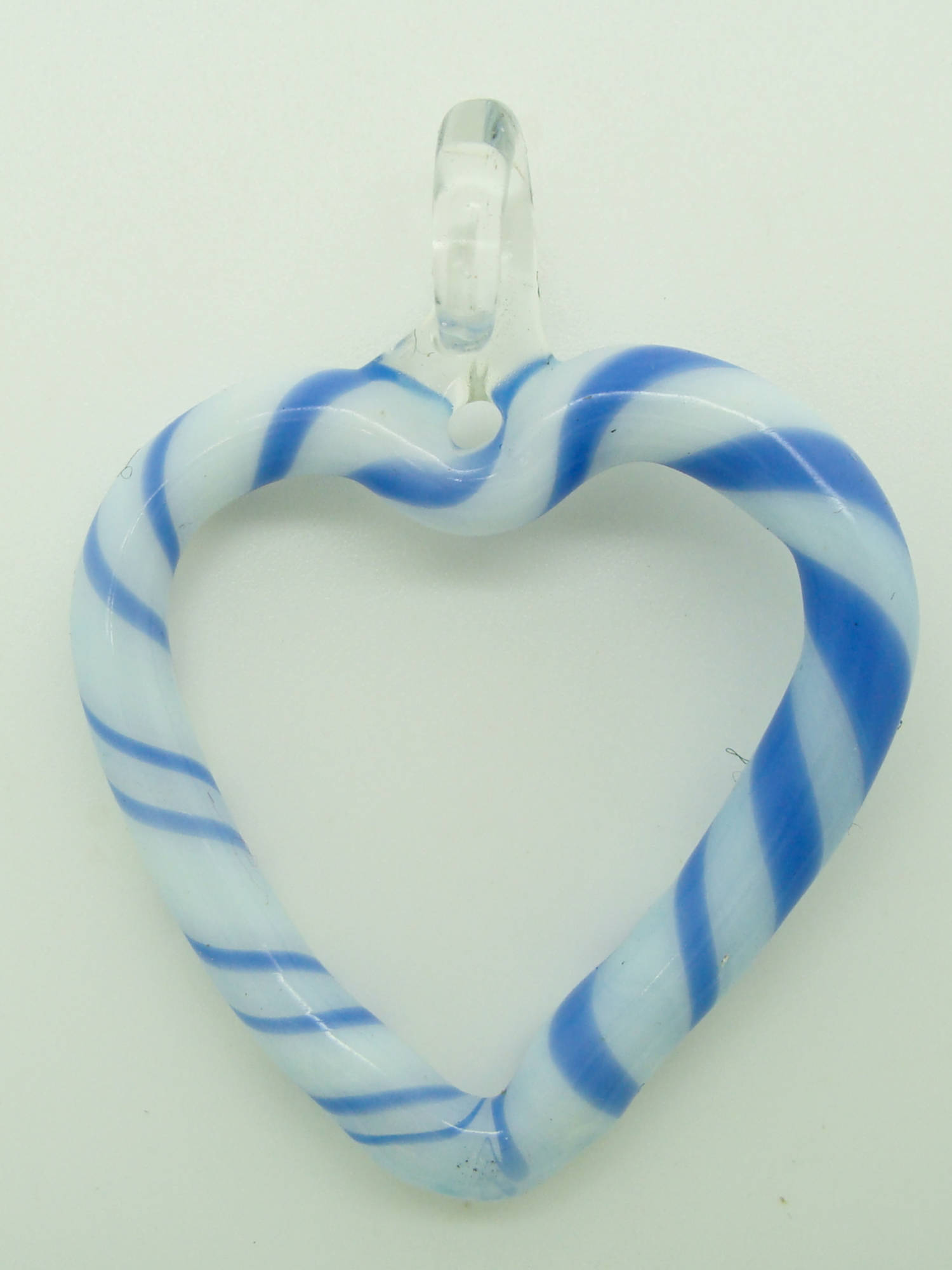 pendentif coeur creux bleu fonce blanc haut Pend-174-1