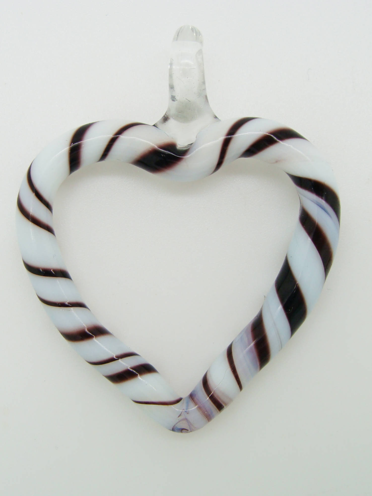pendentif coeur creux blanc noir Pend-174-2