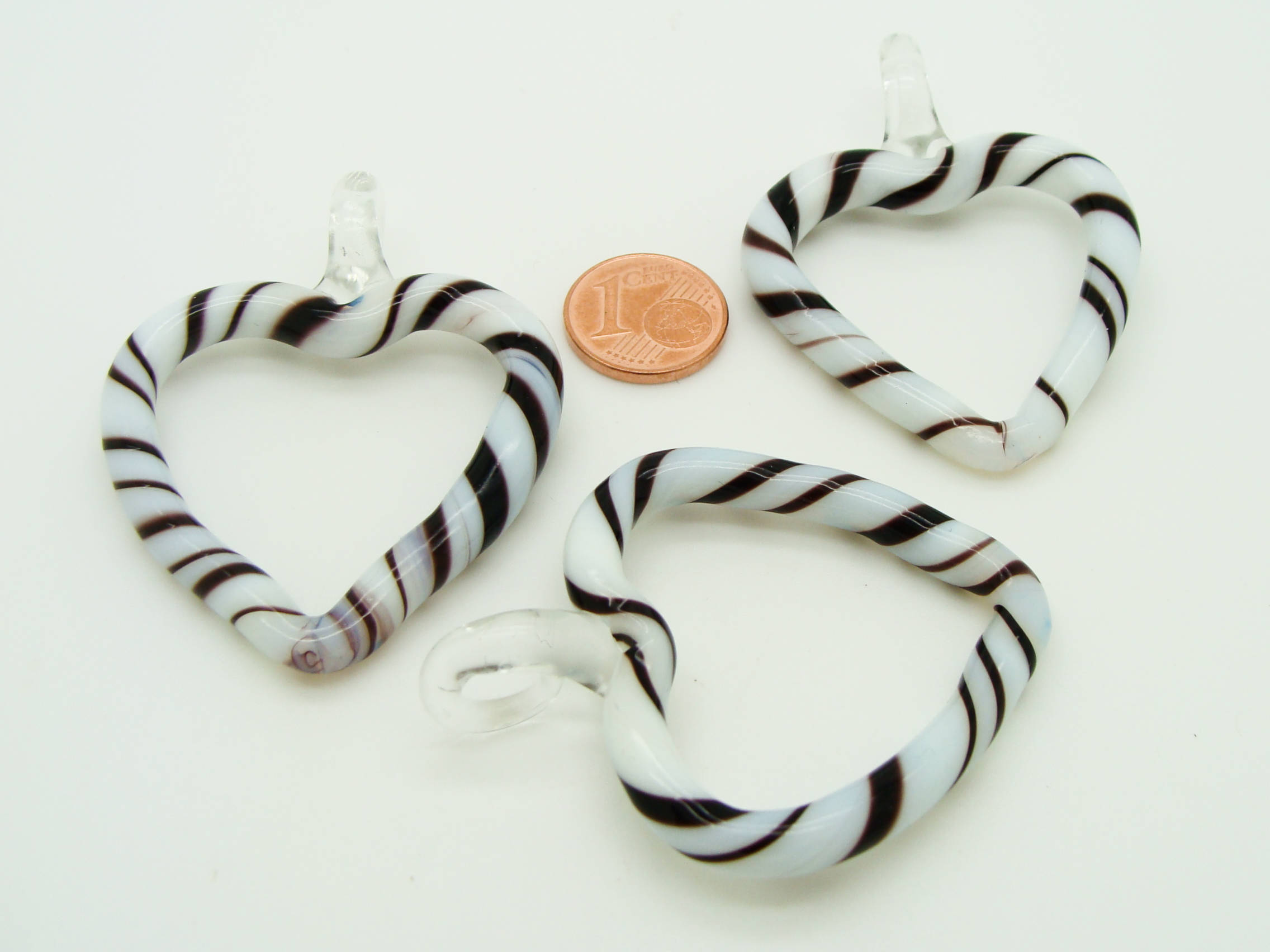 pendentif coeur creux noir blanc verre lampwork Pend-174-2