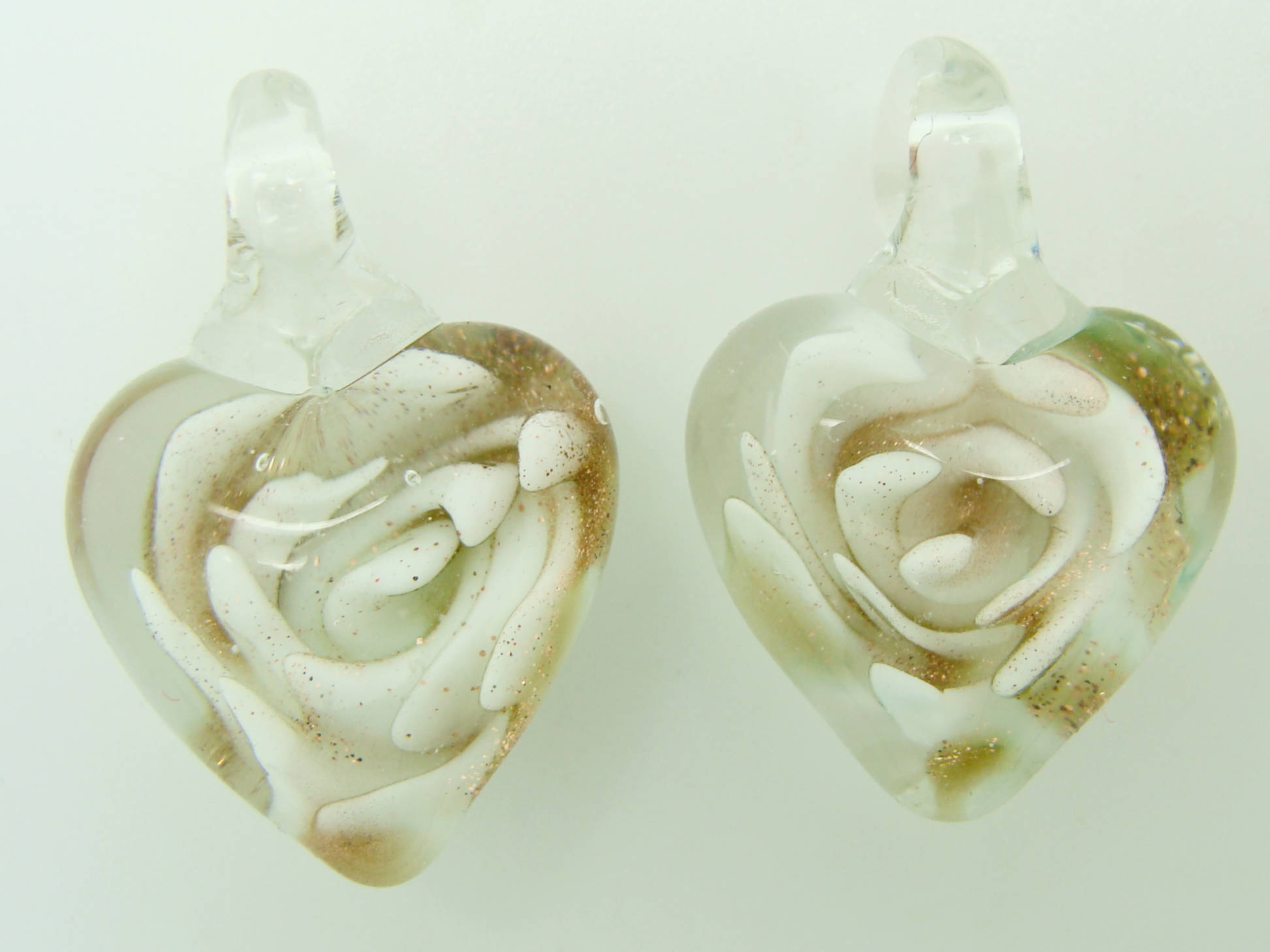 pendentif coeur fleur blanc 27mm Pend-181