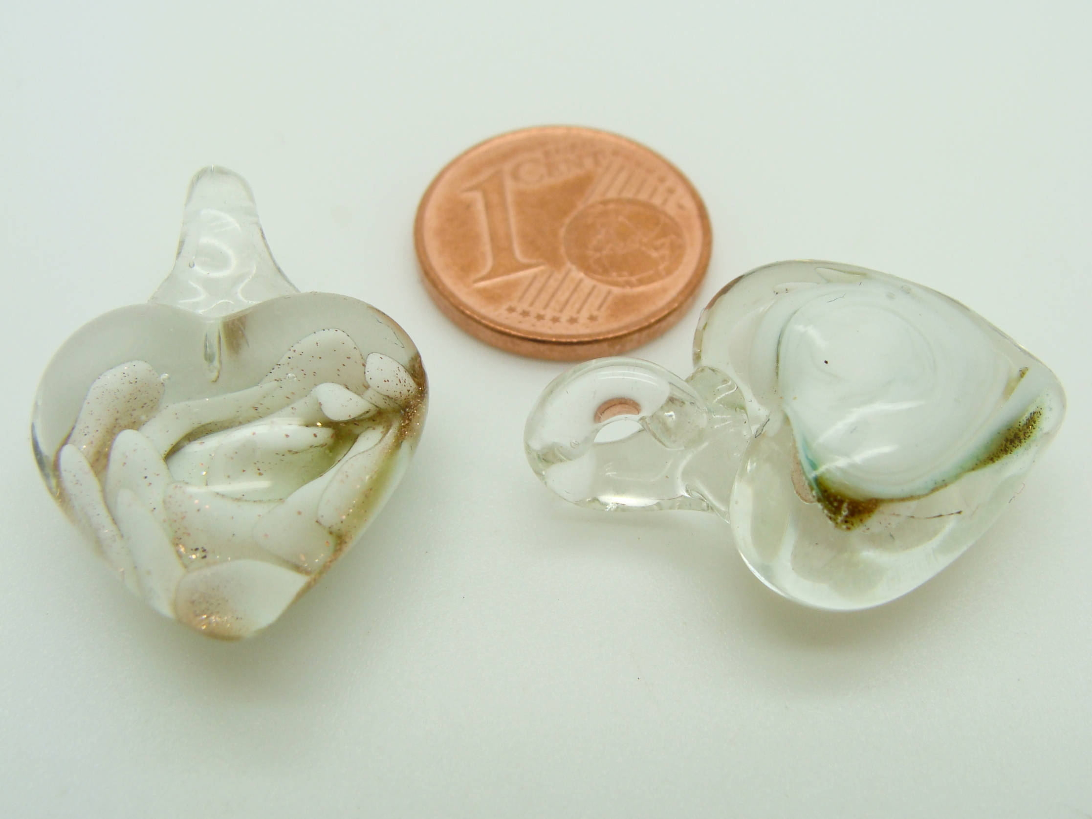 mini pendentif coeur fleur blanc verre Pend-181