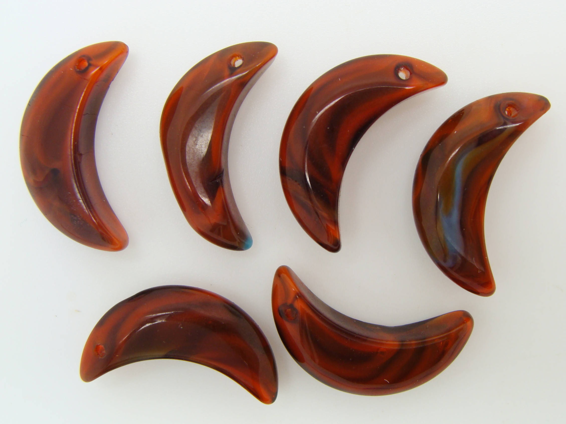 breloque lune marron orange PV73