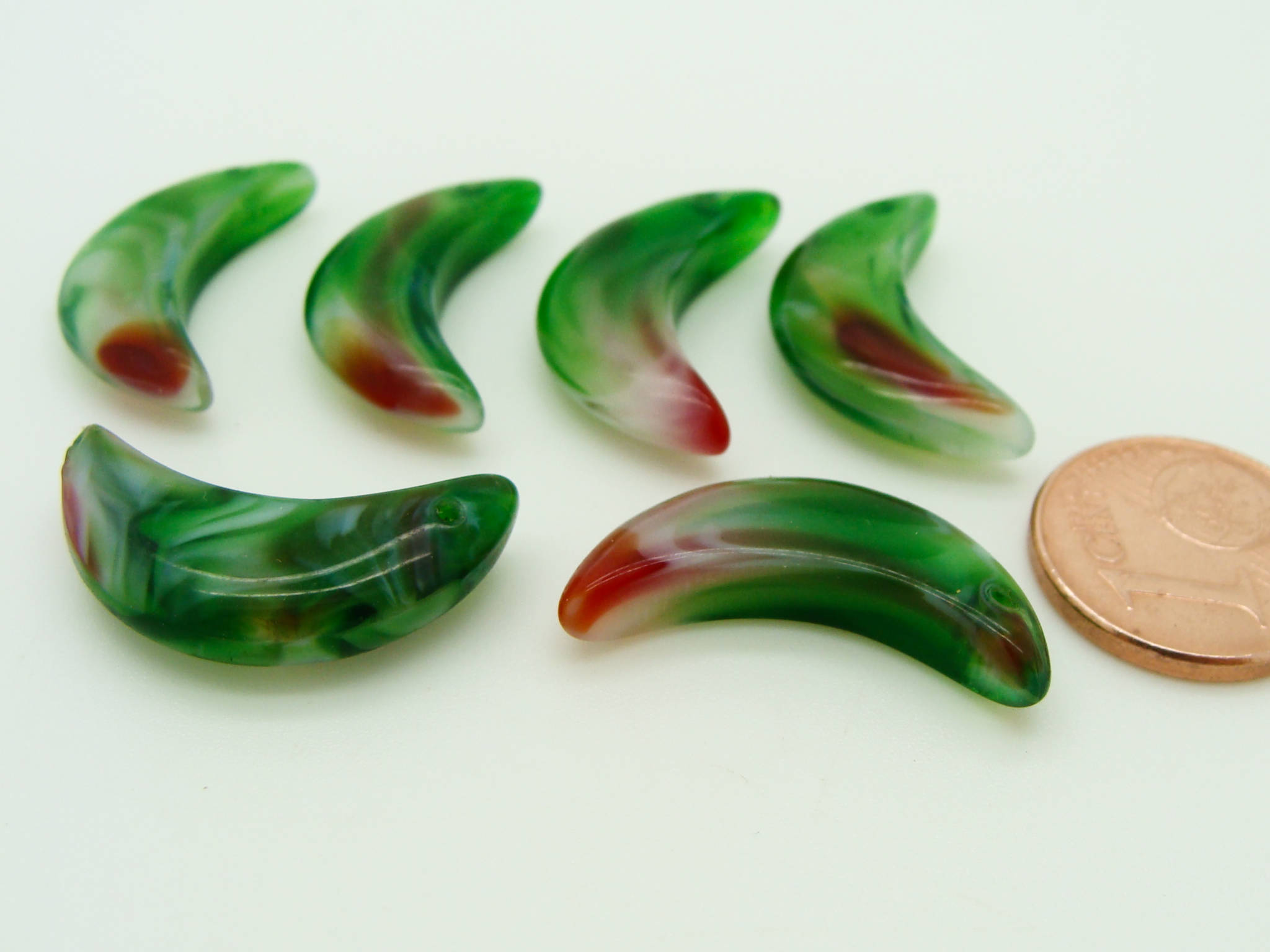 breloque croissant lune vert PV76
