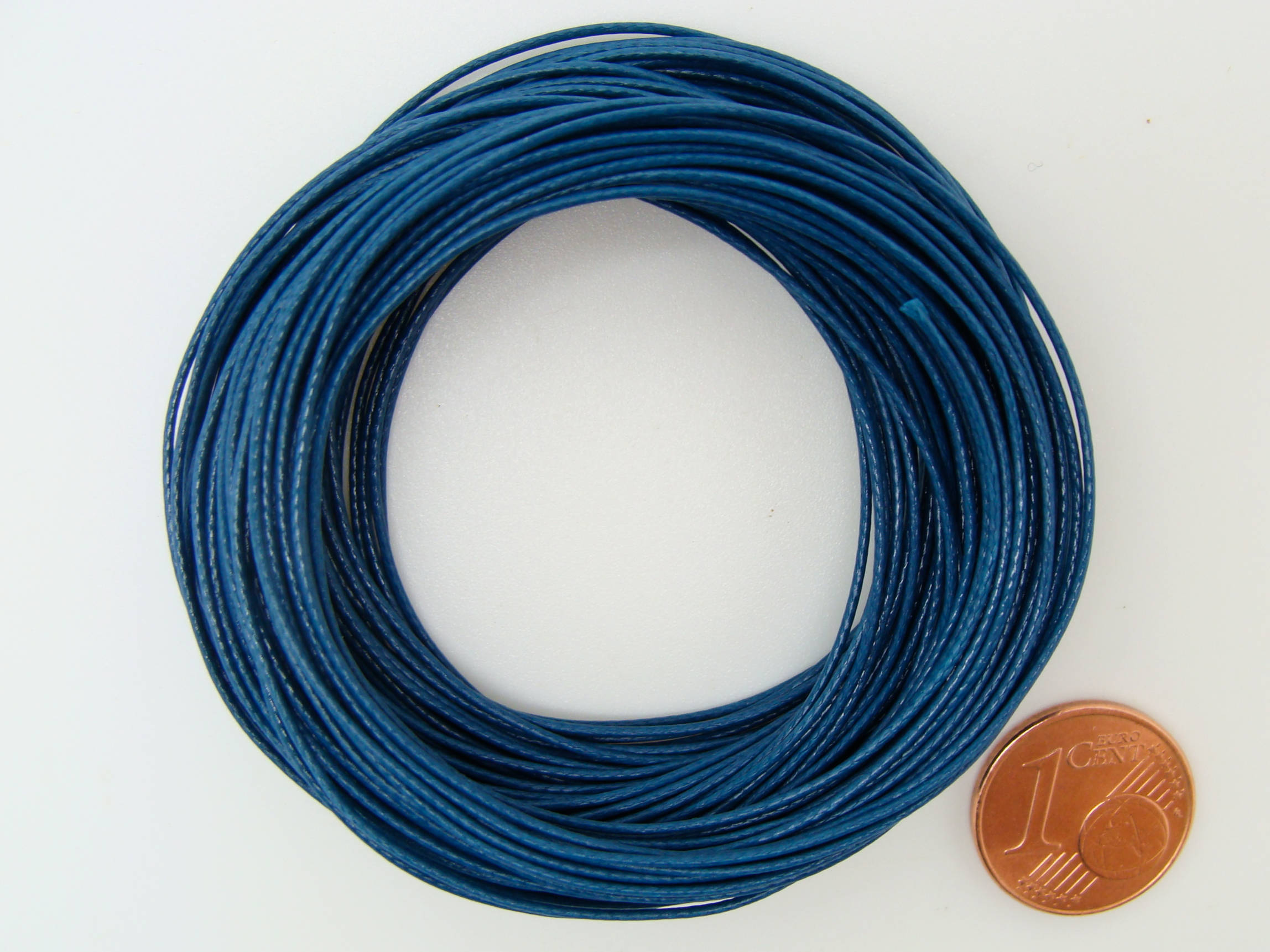fil polyester cire 08mm bleu fonce