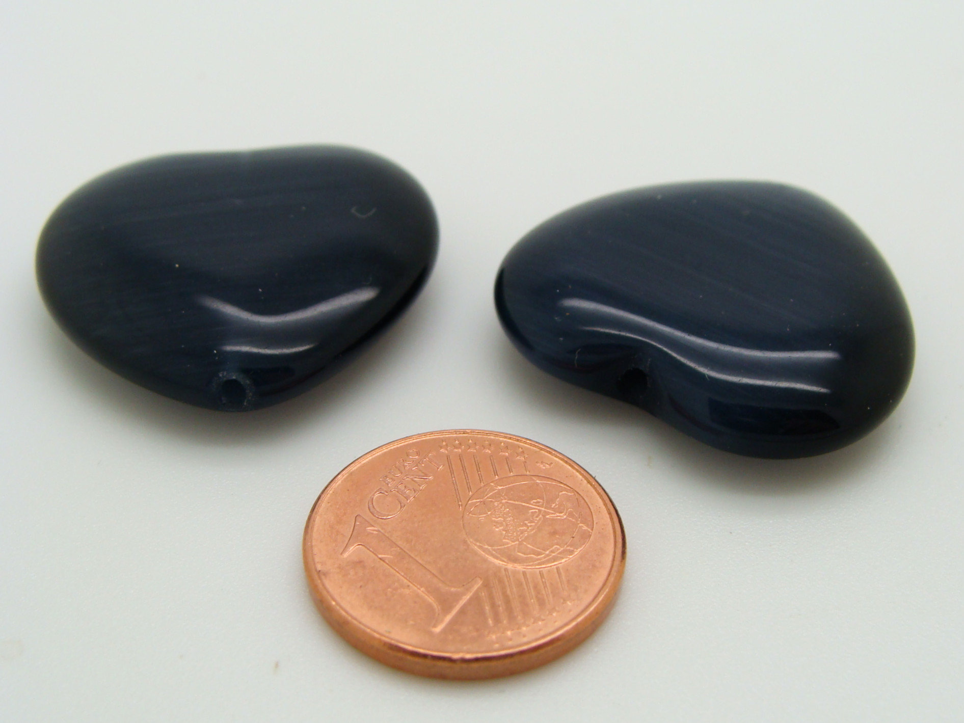perle oeil de chat Coeur 25mm noir