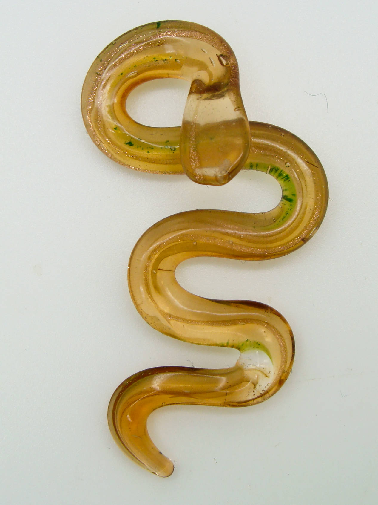 Pend-254-2 pendentif serpent marron dore vert