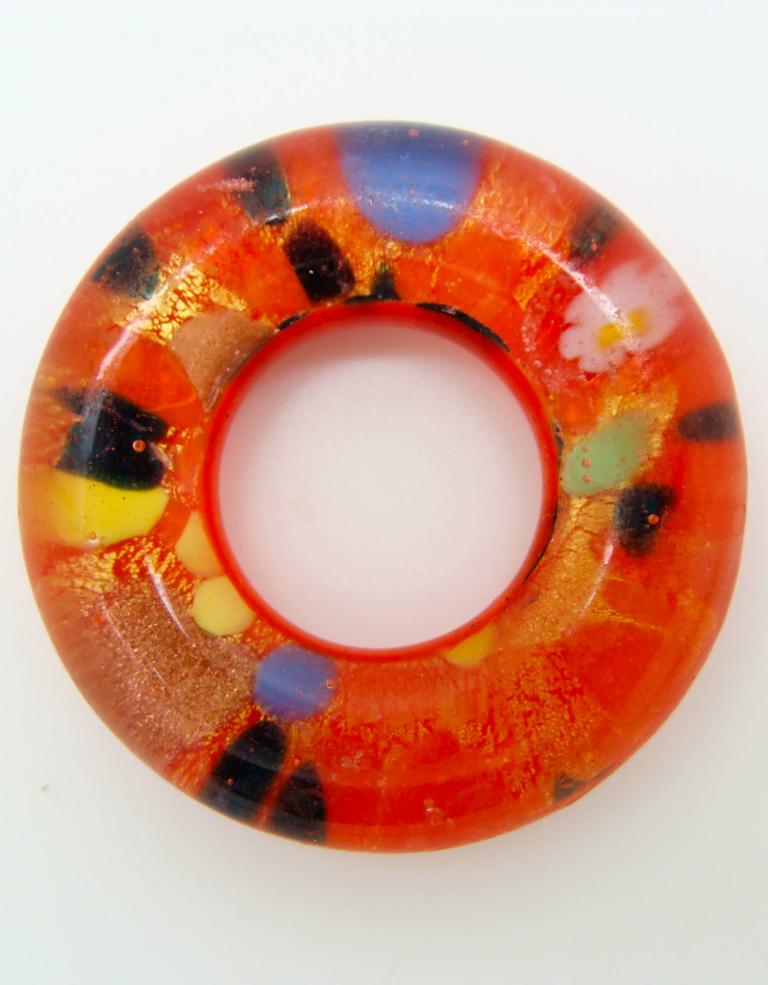 Pend-290-6 pendentif donut rouge argente rond