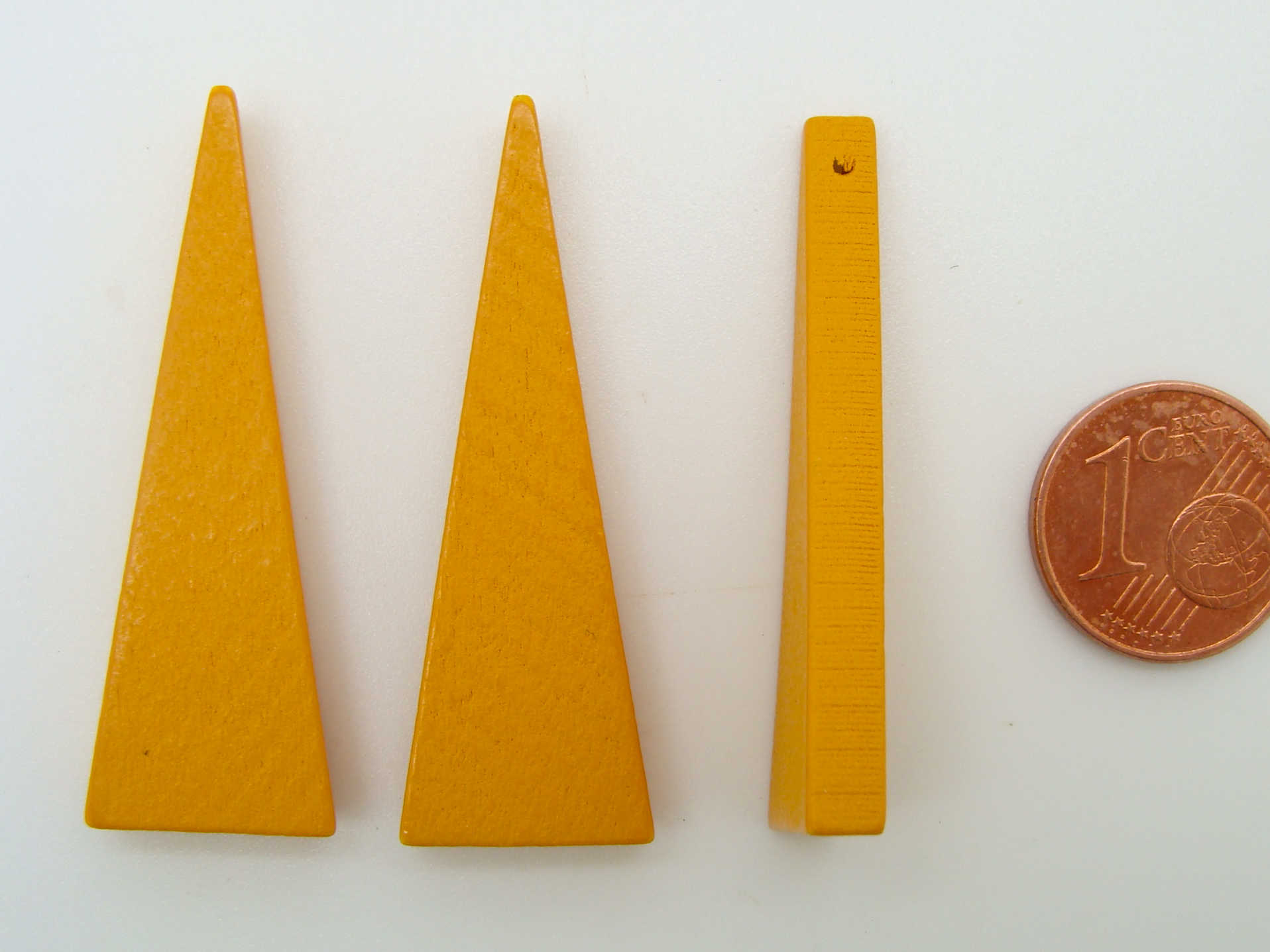 PB25 pendentif jaune  triangle
