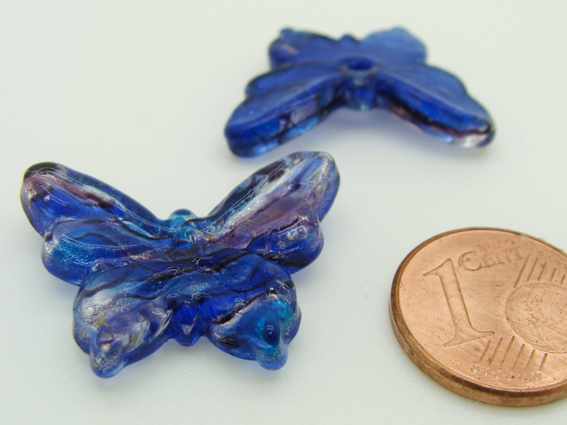Pend-312-5 mini pendentif papillon bleu fonce verre