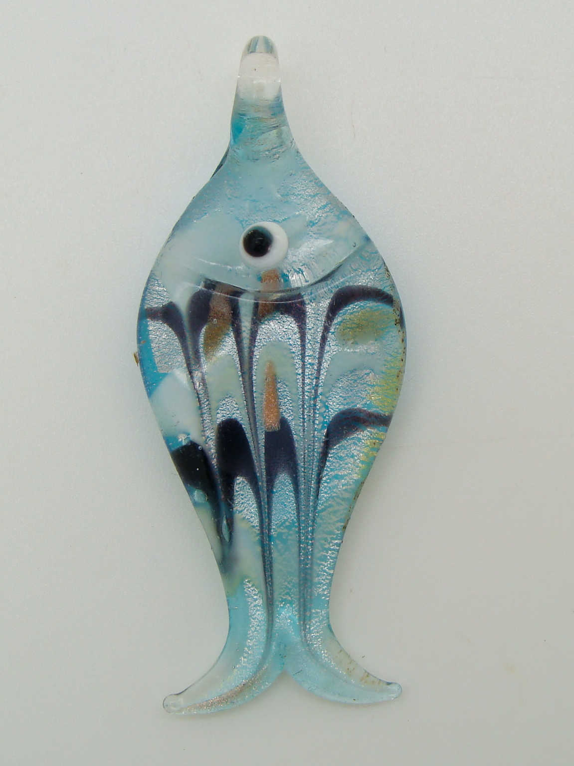 Pend-316-1 pendentif poisson bleu argente animal