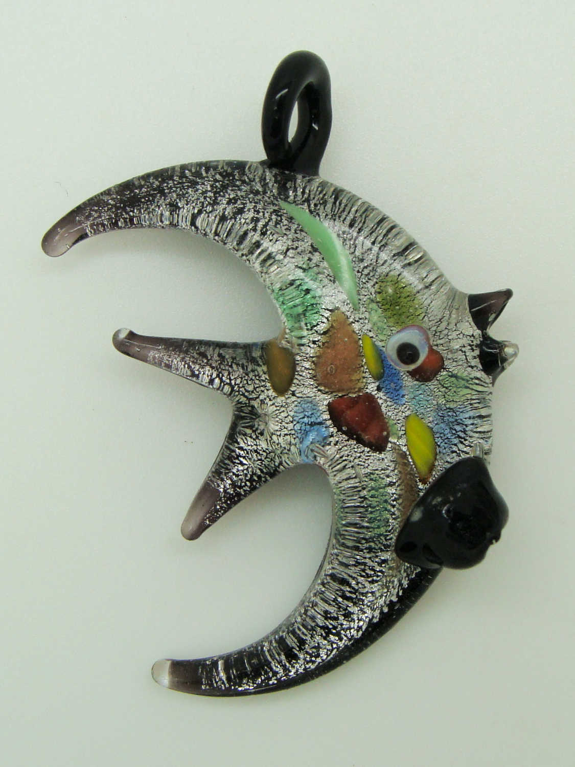 Pend-327-4 pendentif poisson lune noir animal
