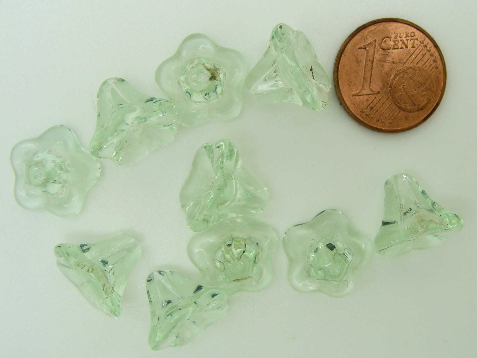 VS cone 12mm fleur vert translucide verre