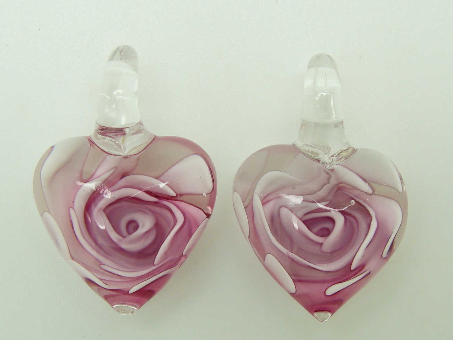 Pend-181-6 5 2 pendentifs coeur violet