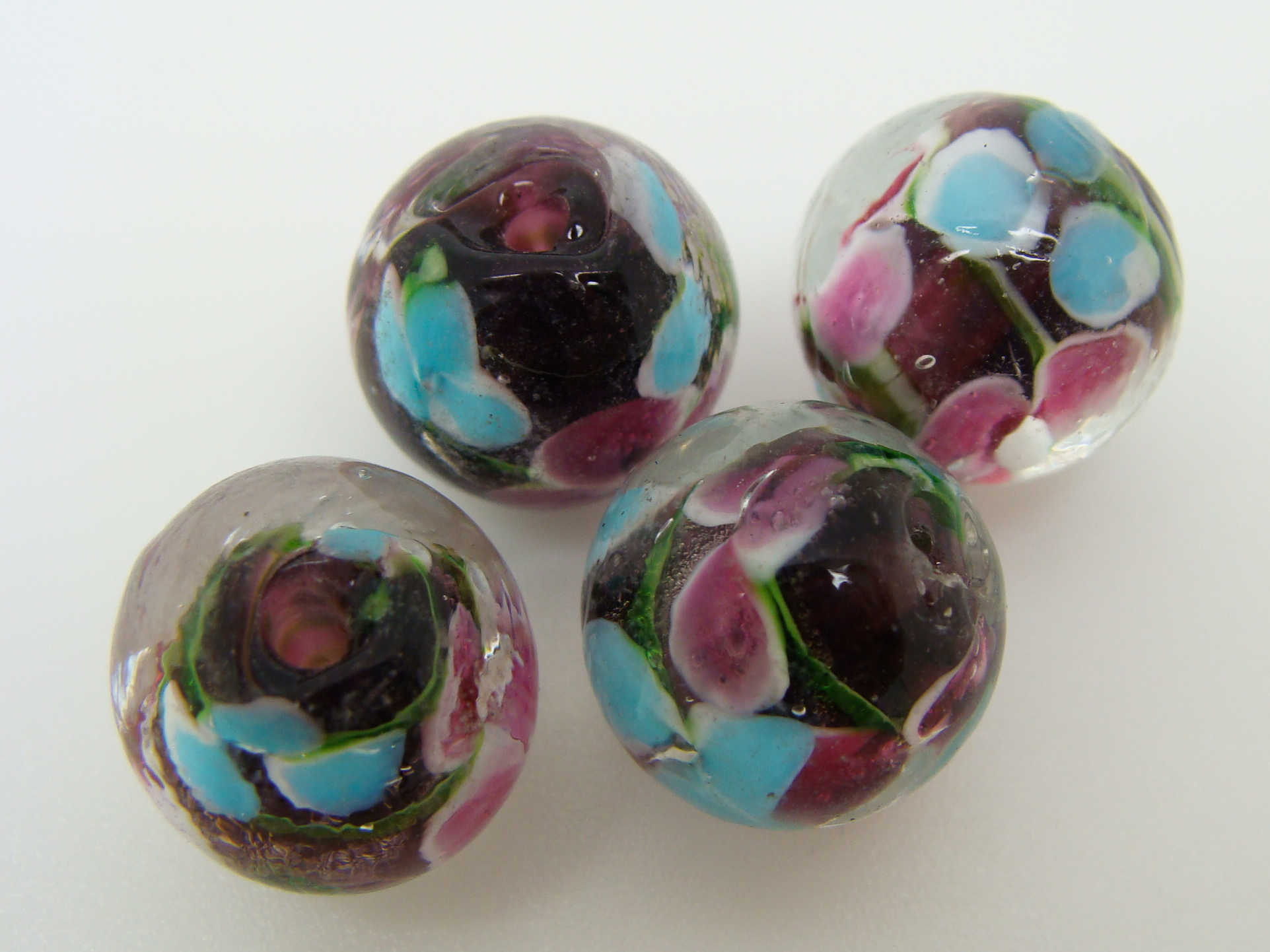 PV-lamp-71 perle violet 12mm fleur