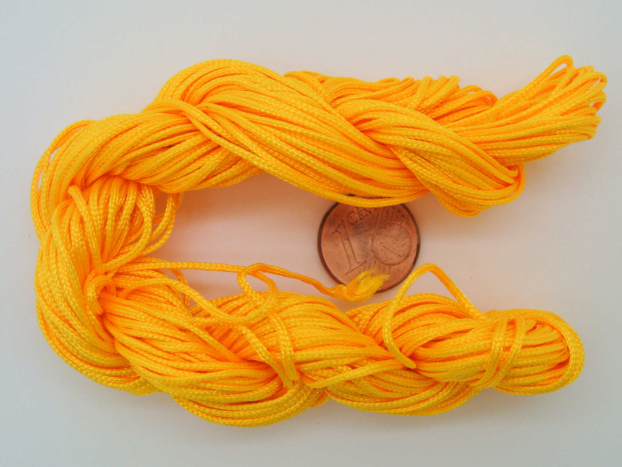 fil nylon 1mm jaune fonce echeveau