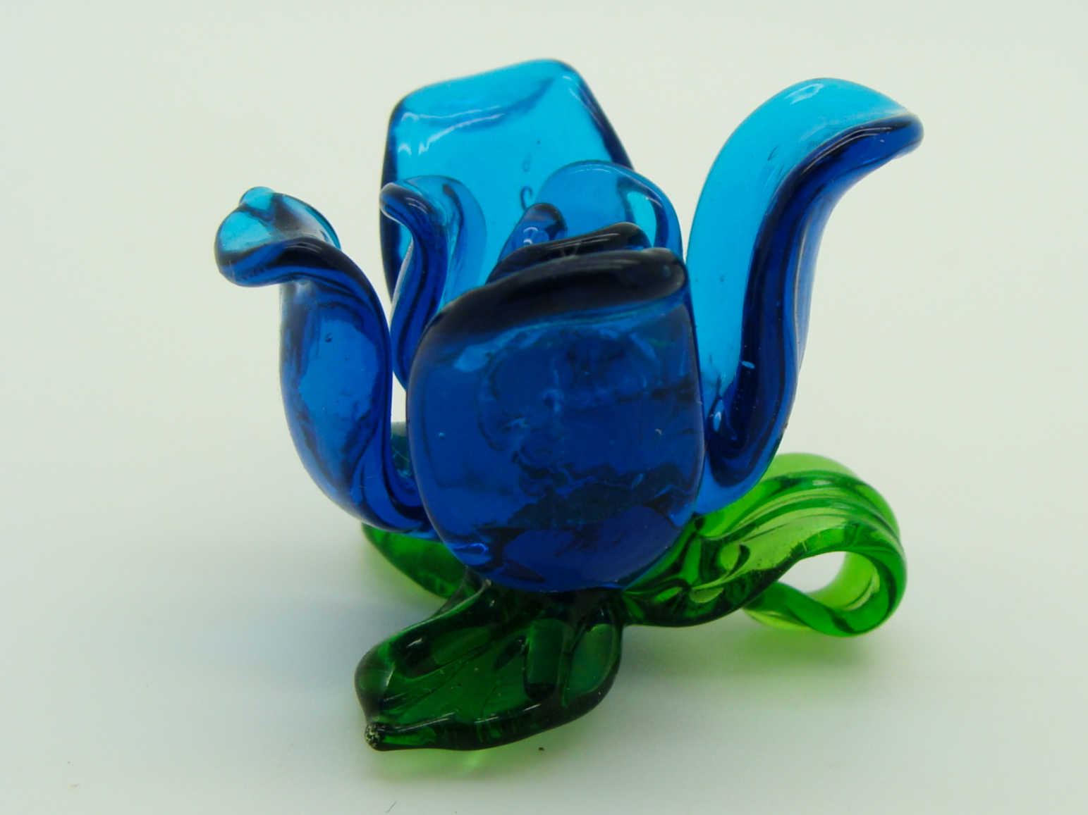 Pend-361-1 pendentif fleur bleu verre