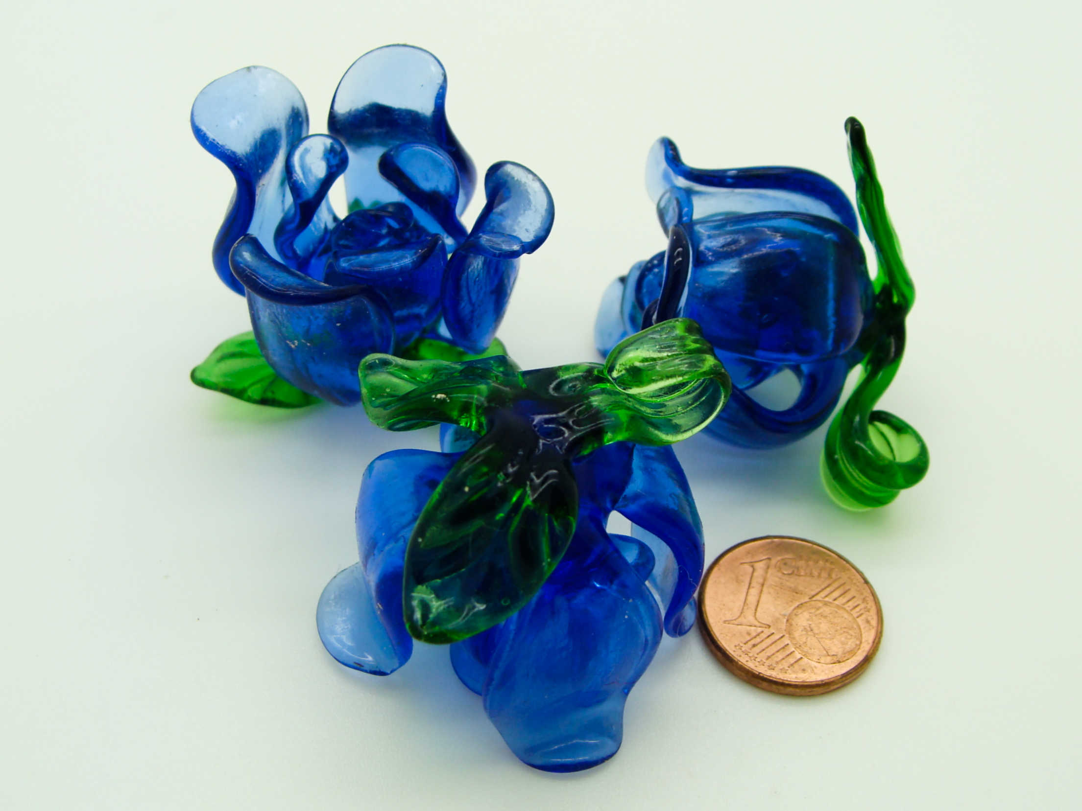 Pend-361-2 pendentif fleur verre bleu fonce