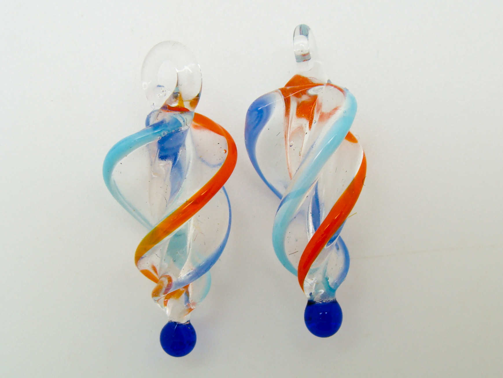 Pend-364-3 mini pendentif torsade bleu orange