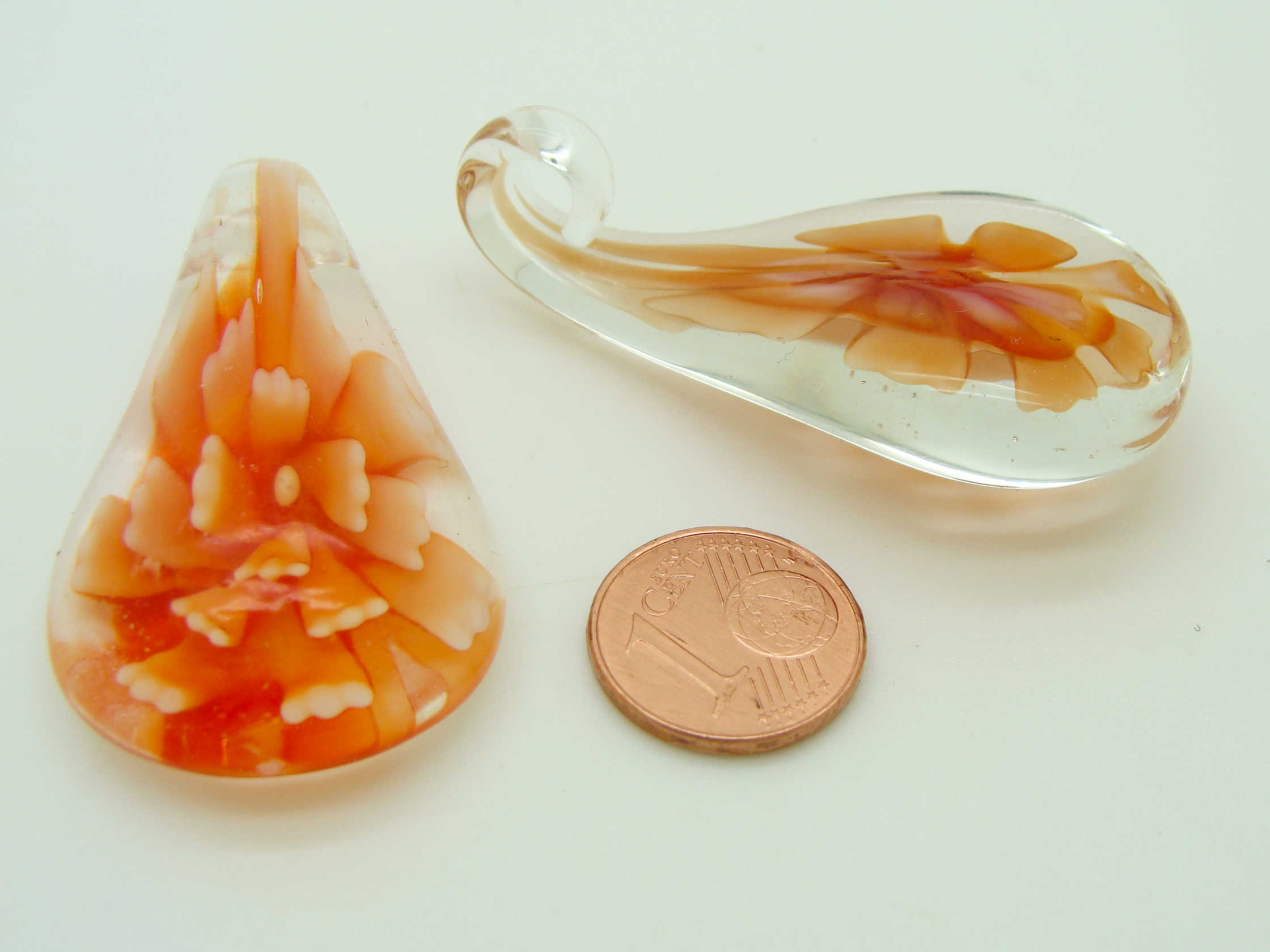 Pend-378-3 pendentif transparent fleur orange verre