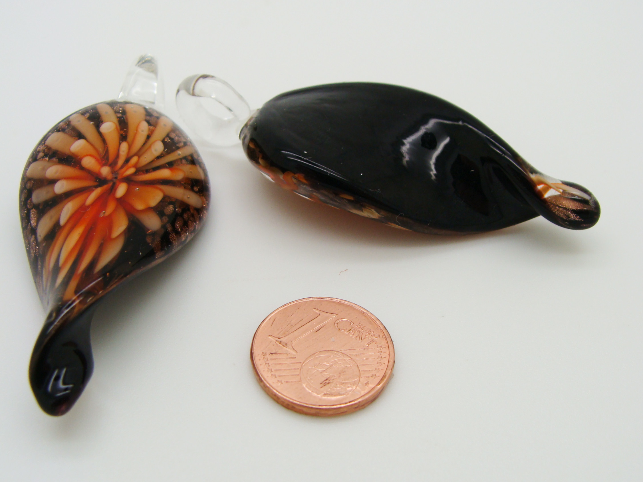 Pend-382-4 pendentif fleur orange twist verre