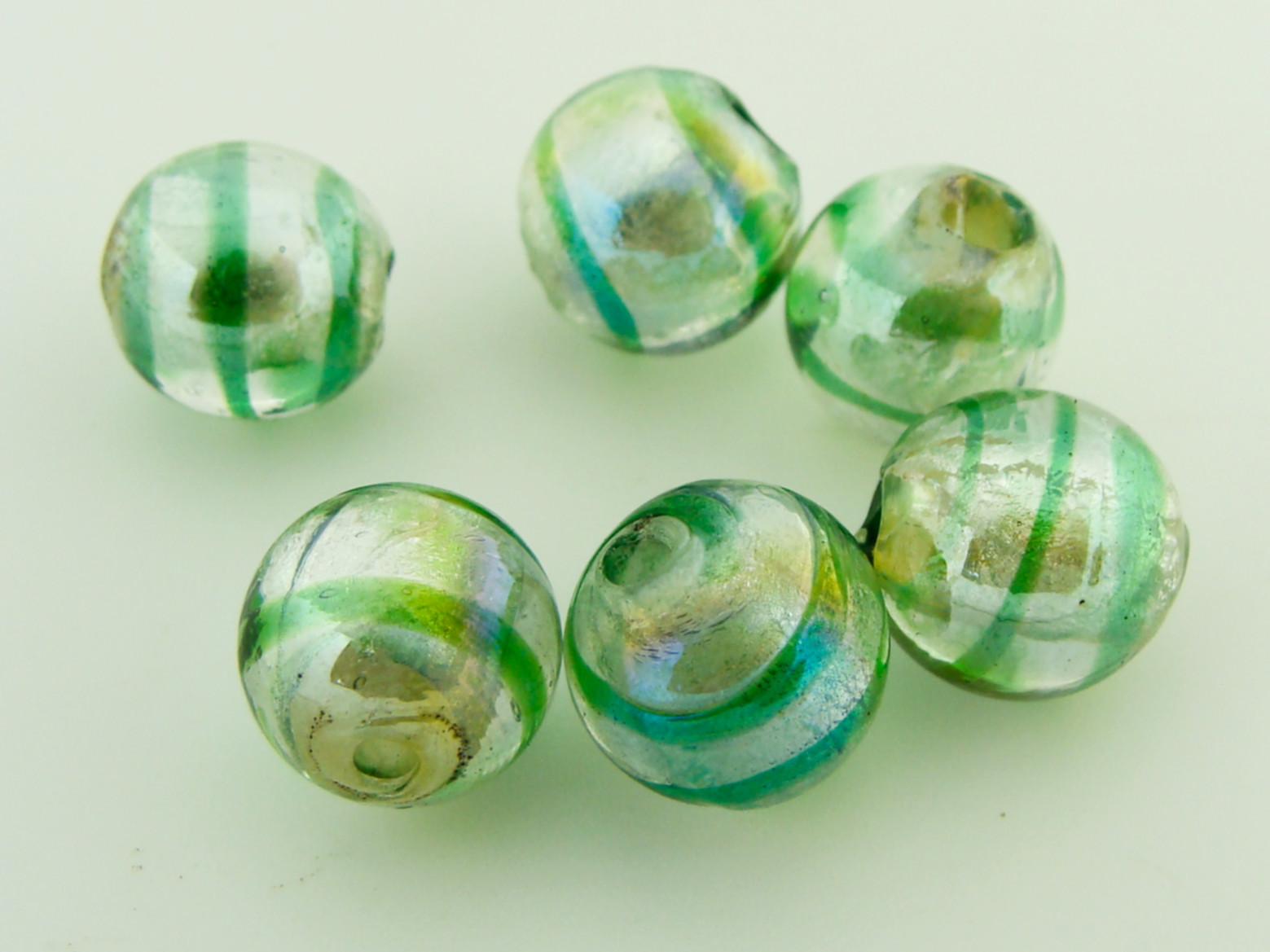 FA-R10-strie-vert perle argente vert verre