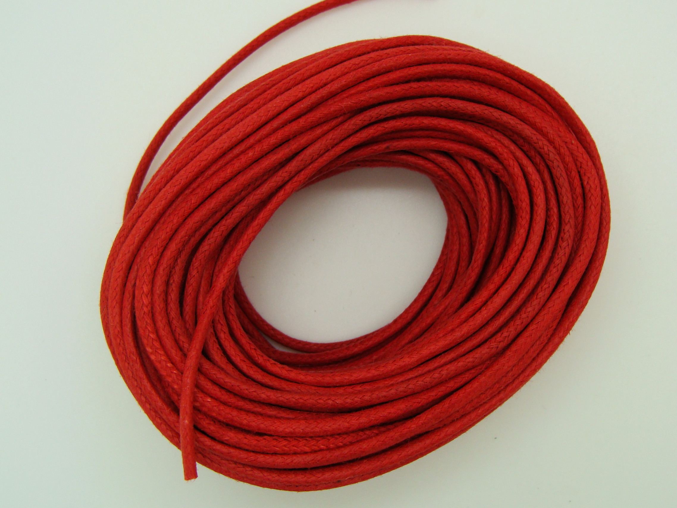 fil coton cire 2mm rouge p1