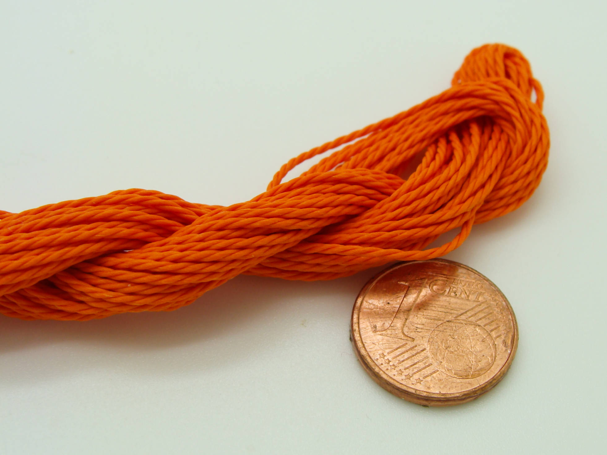 fil polyester cire 1mm orange torsade